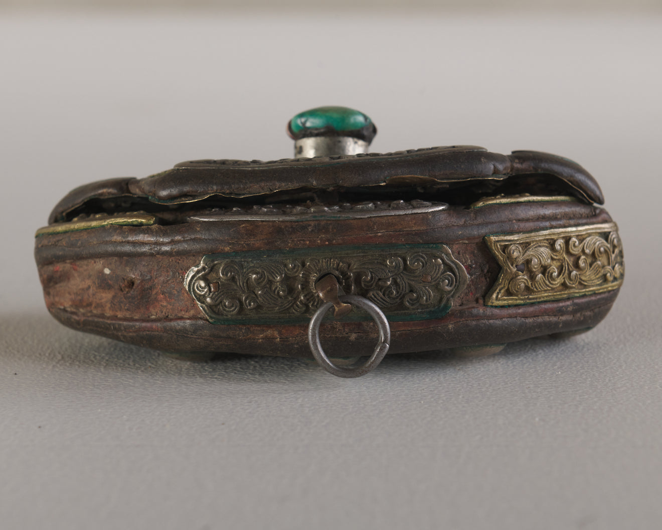 TINDER POUCH(es) WITH SILVER & BRASS FITTINGS, TIBET, 19TH C