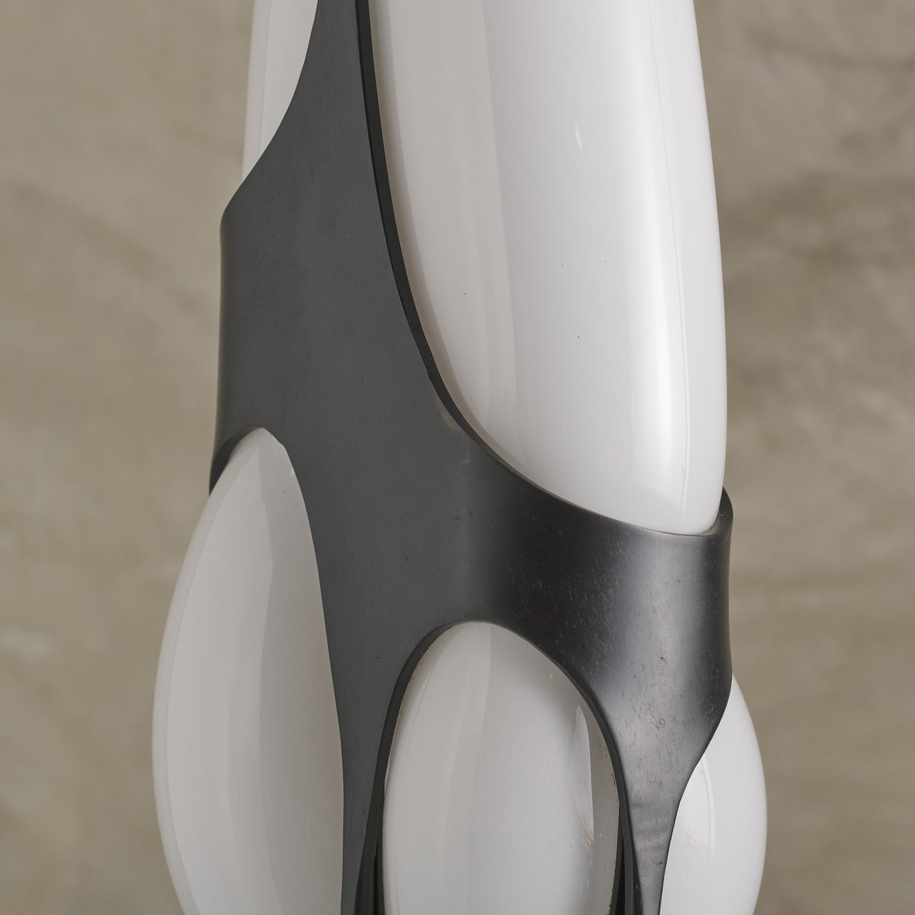 BCW UNDER PRESSURE PENDANT