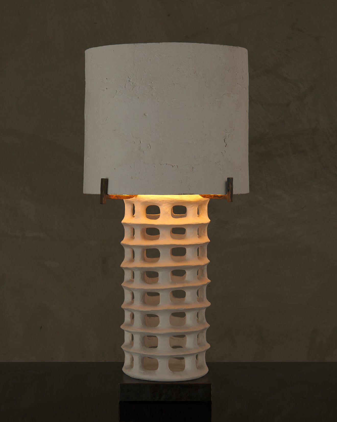 BCW Webbed Table Lamp