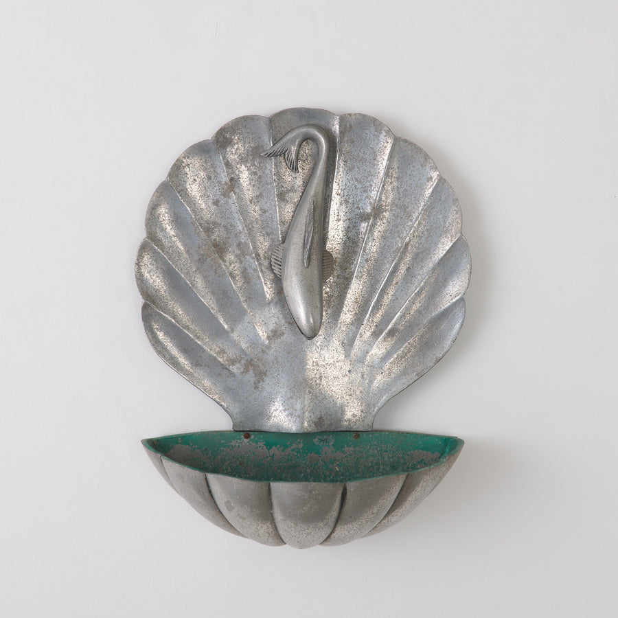MODERNE FISH AND SHELL FOUNTAIN