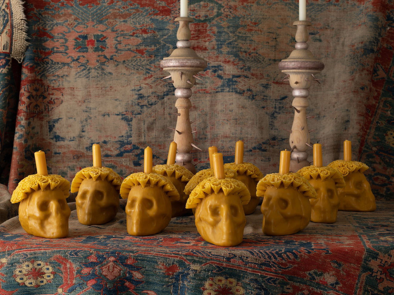 ARTISANAL BEESWAX CANDLE