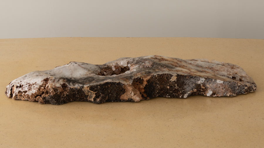 CRYSTAL QUARTZ WITH AGATE FORMATIONS