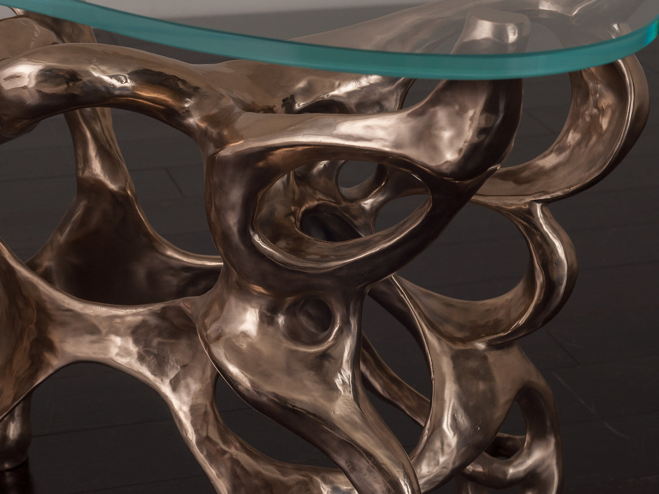 BCW DELIQUESCENT SIDE TABLE, polished