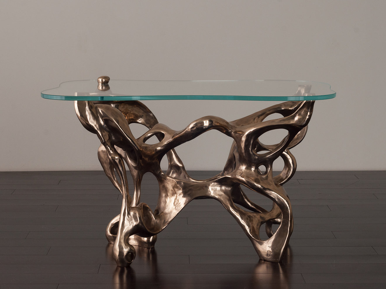 BCW DELIQUESCENT SIDE TABLE, polished
