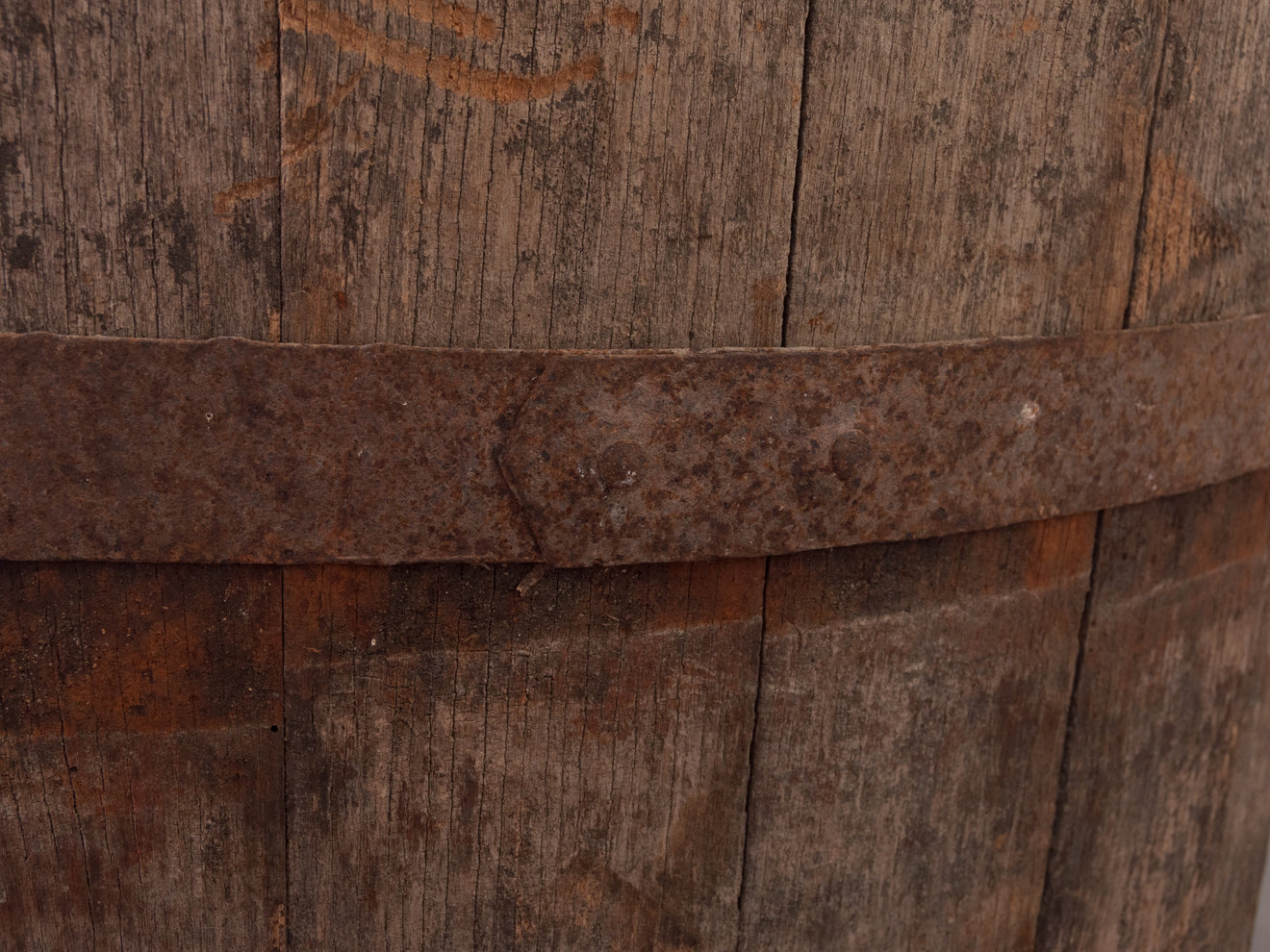 OAK BARREL PLANTER, MEDIUM