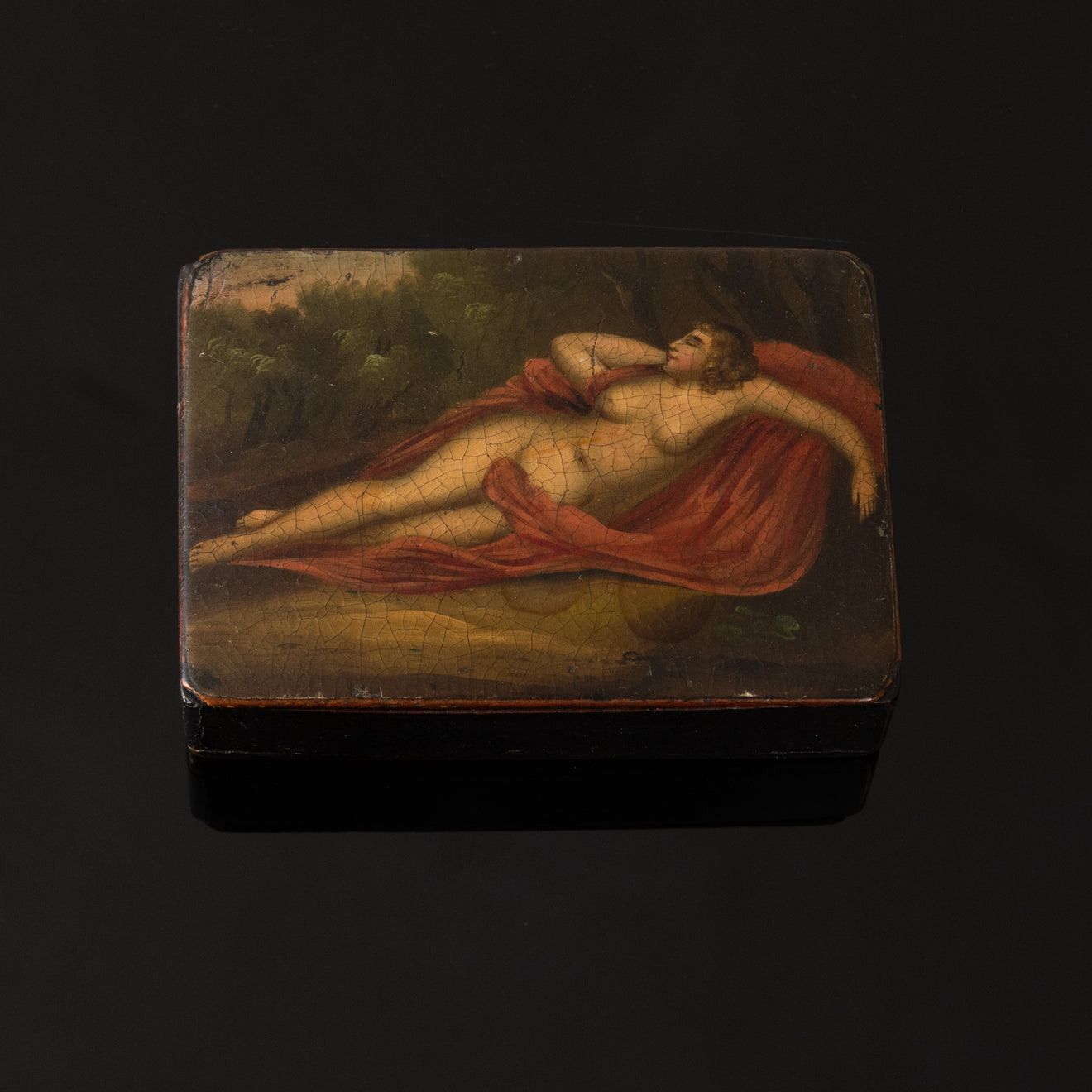 HAND PAINTED SNUFF BOX