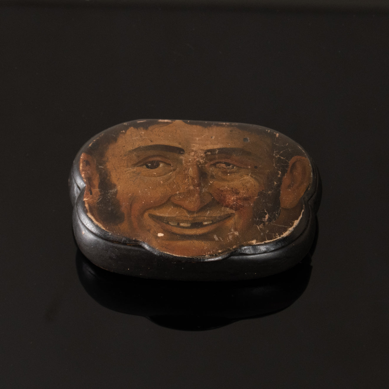 HAND PAINTED SNUFF BOX