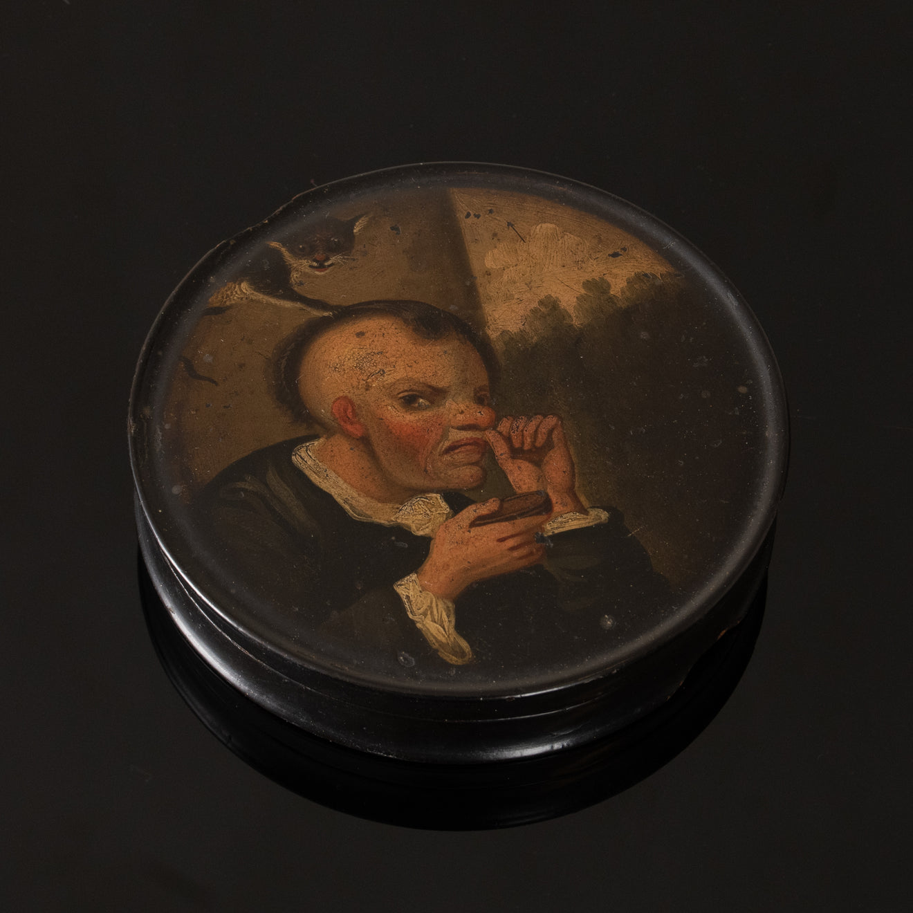 HAND PAINTED SNUFF BOX