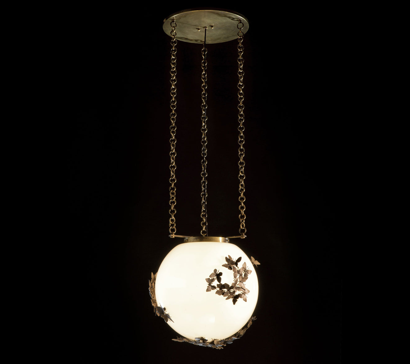 HAUNT PENDANT, 18" BY JANE HALLWORTH