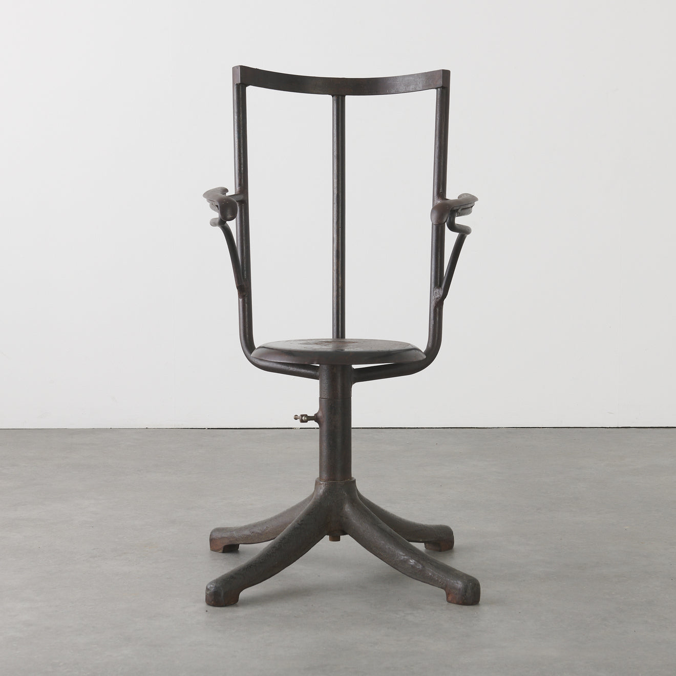 IRON ARM CHAIR EARLY 20TH C