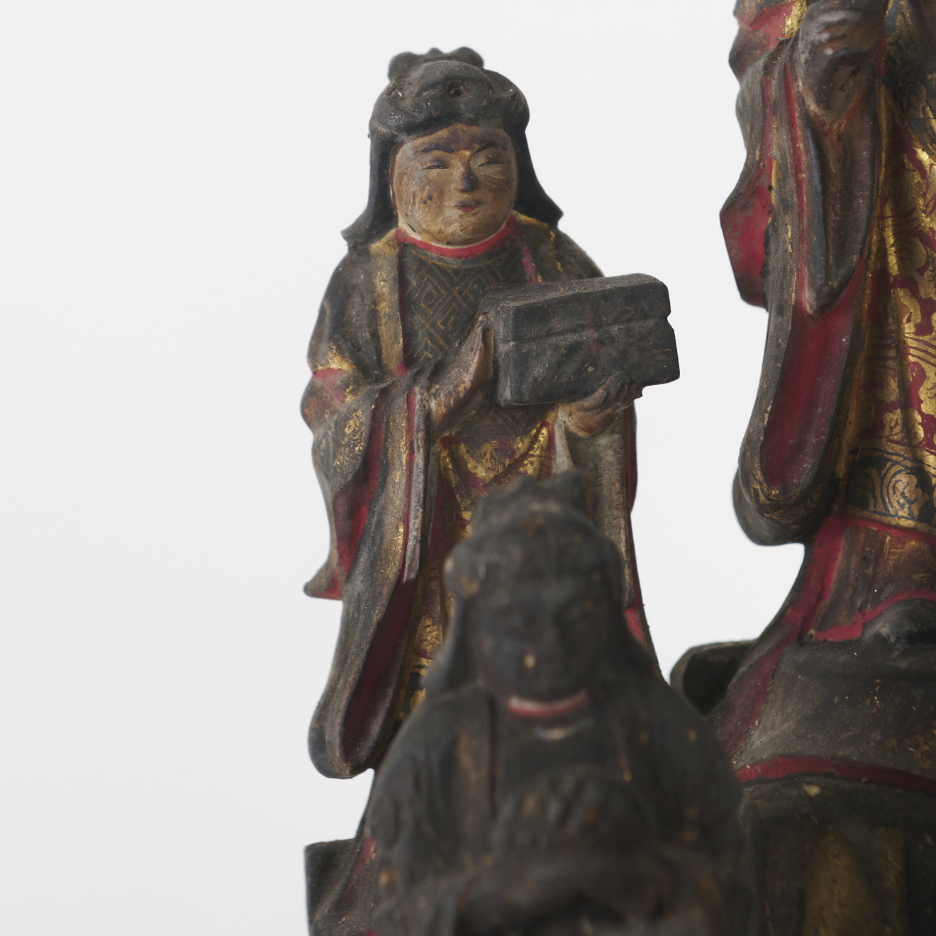 SET OF CARVED WOOD AND POLYCHROME LOHAN