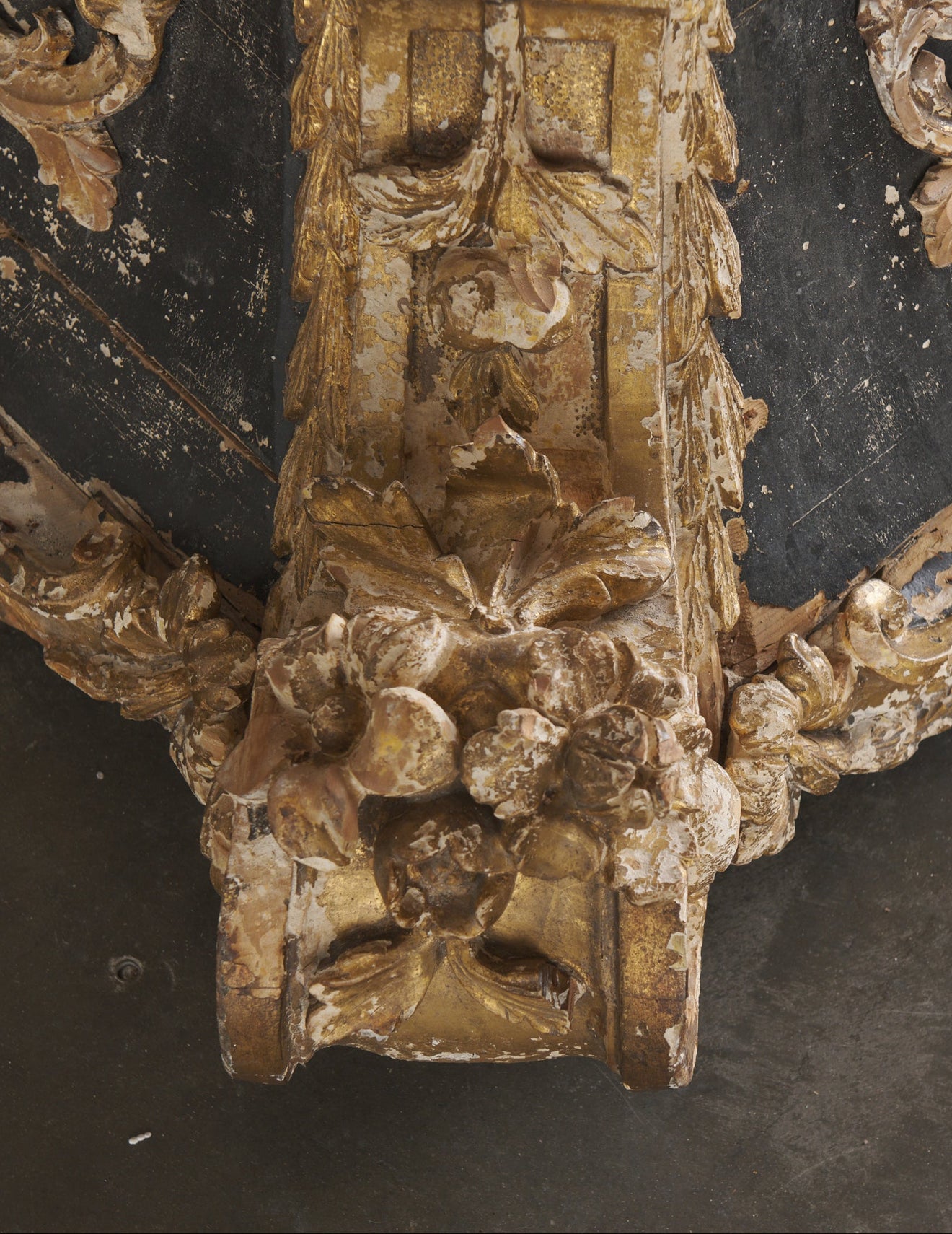 18TH C ARCHITECTURAL GILT CARVED BASE COFFEE TABLE