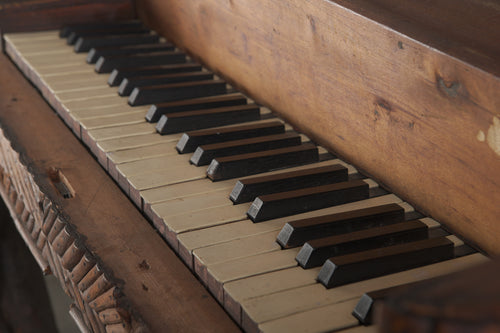 ADIRONDACK SPINET PIANO