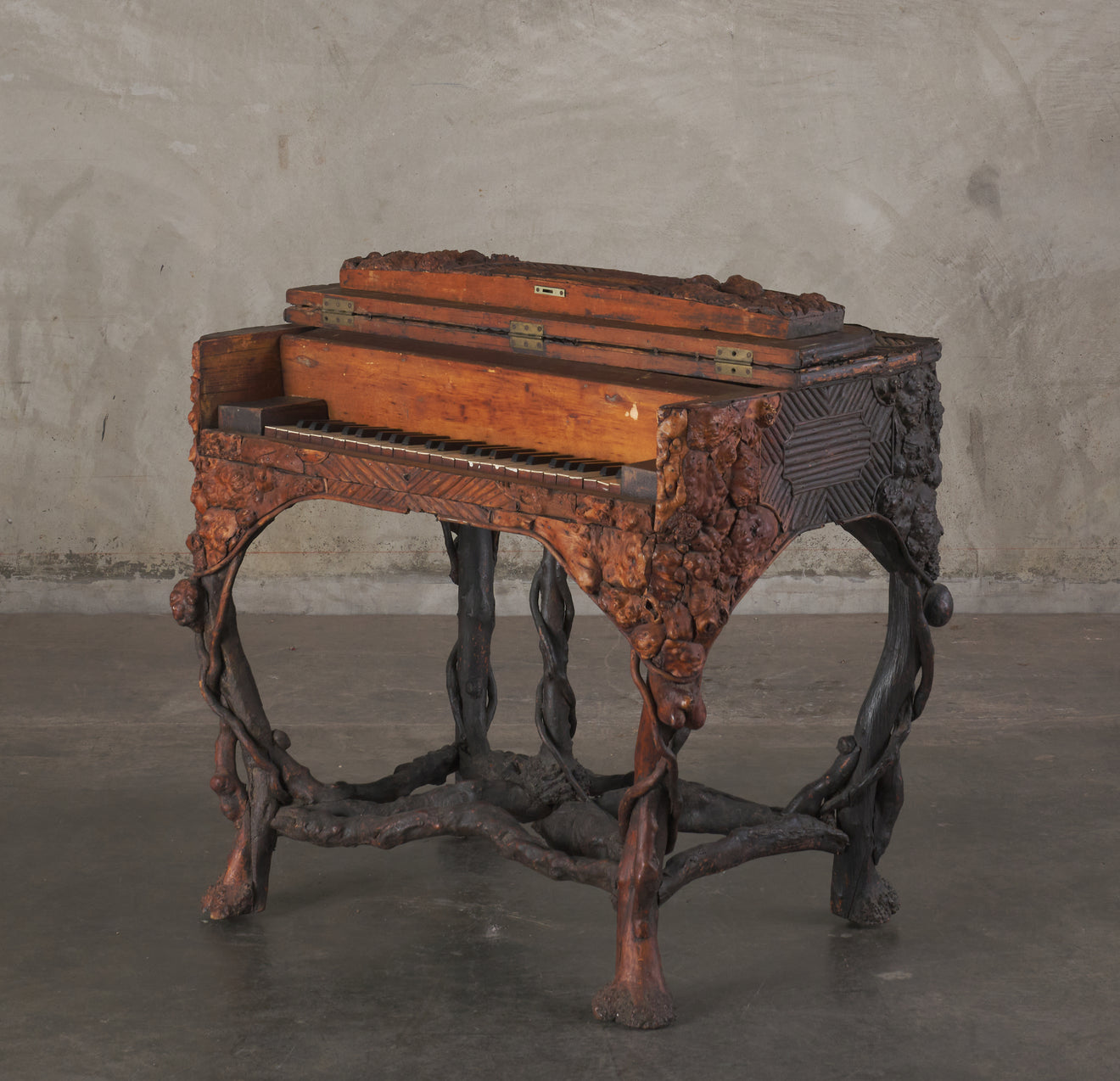 ADIRONDACK SPINET PIANO