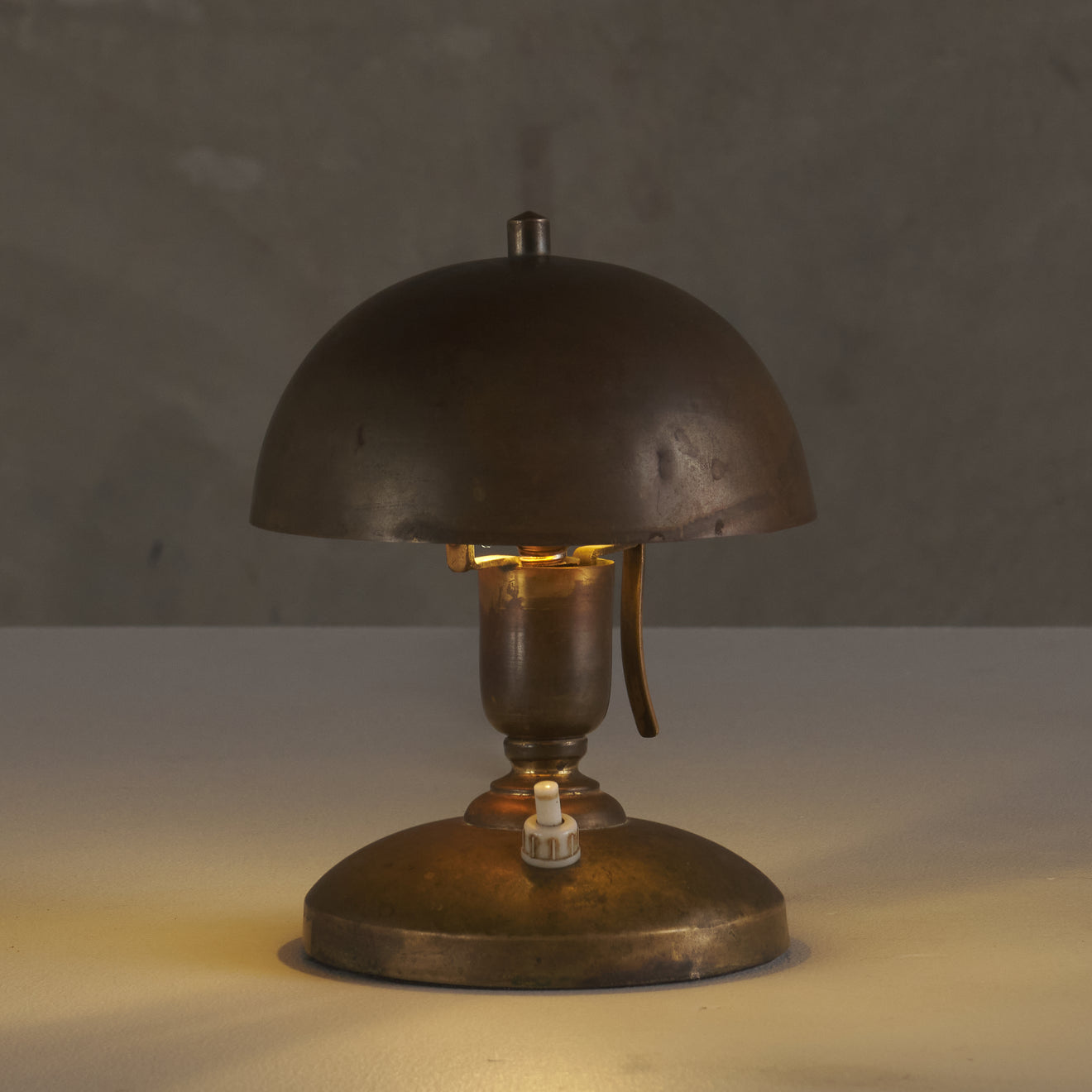 ADJUSTABLE COPPER DOME TABLE LAP IN THE BAUHAUS STYLE