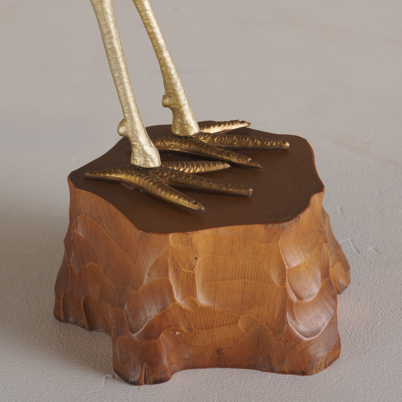 ALDO TURA CARVED WOOD HERON TABLE LAMP, ITALY, MID CENTURY