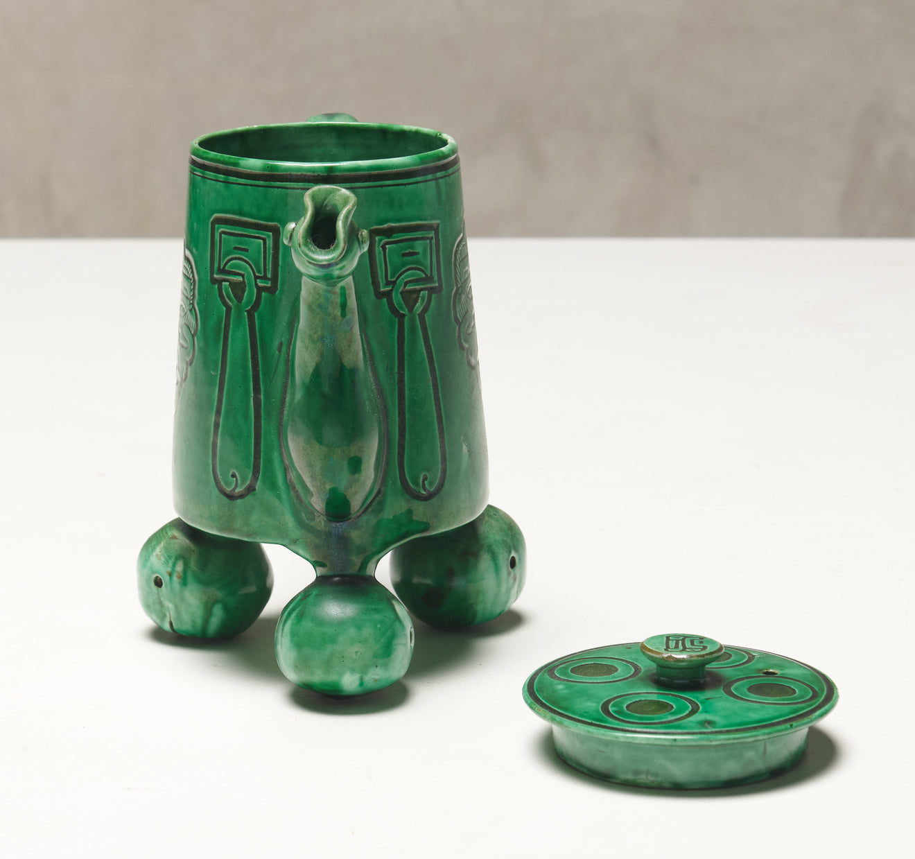 ALFARERIA JIMENEZ TEA SET INSCRIBED WITH ZAPOTEC AND MIXTEC PRE COLUMBIAN DESIGNS : POT, SUGAR BOWL, CREAMER