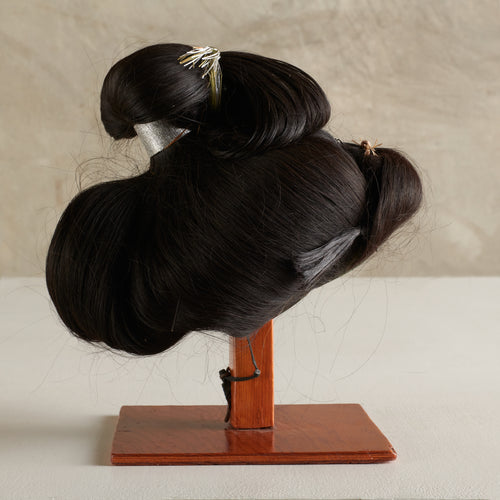 ANTIQUE GEISHA WIG ON STAND