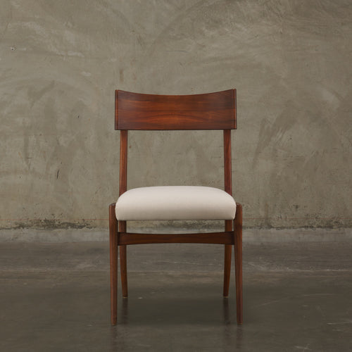 BCW NEOCLASSIC SIDE CHAIR