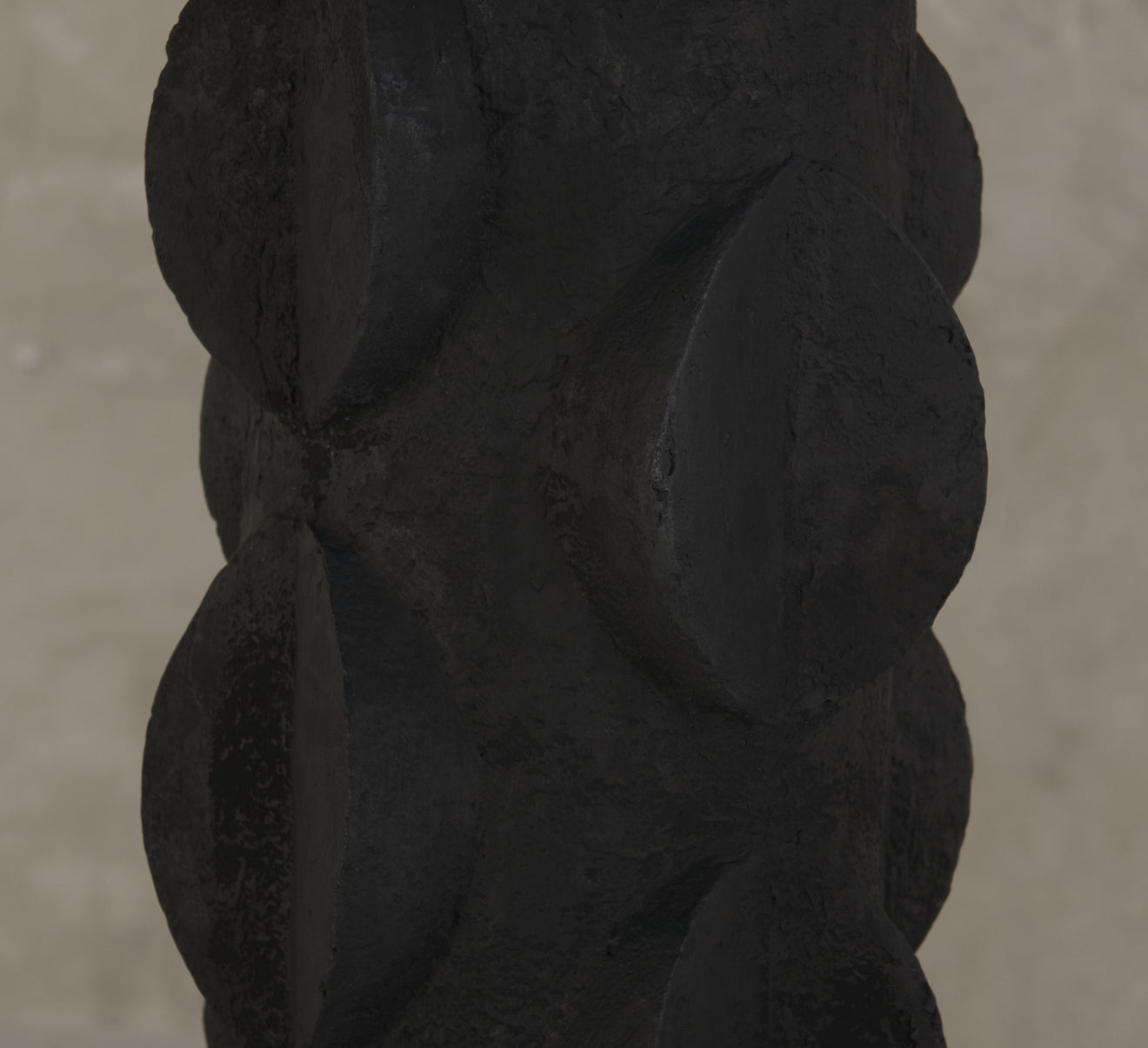 BCW BLACK PRIMAL TABLE LAMP