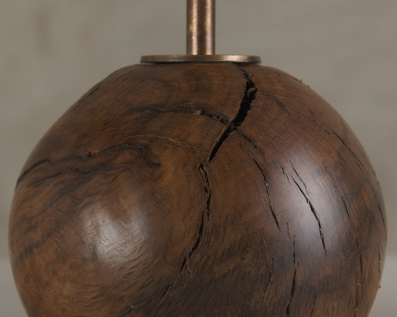 BCW QUERCUS TABLE LAMP