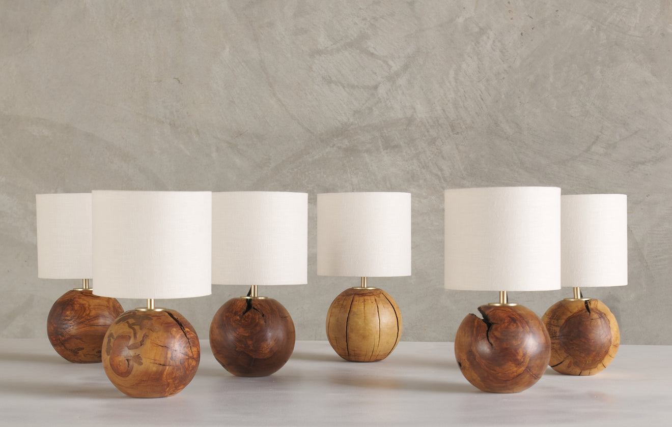 BCW QUERCUS TABLE LAMP