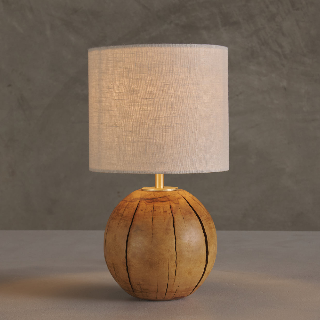 BCW QUERCUS TABLE LAMP