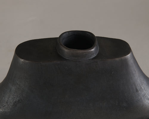 BLACK CLAY VESSEL BY ROSITA RELAMPAGO TITLED 'AXLAMARD'