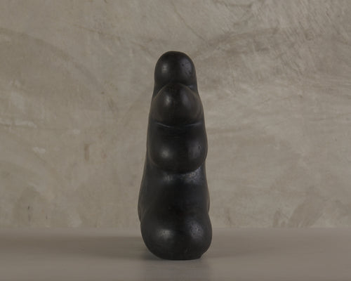 BLACK CLAY VESSEL BY ROSITA RELAMPAGO TITLED 'OESTRUS'