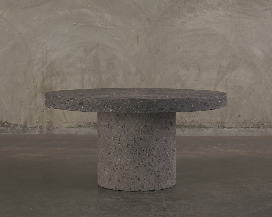 BLACK CANTERA ROUND TABLE