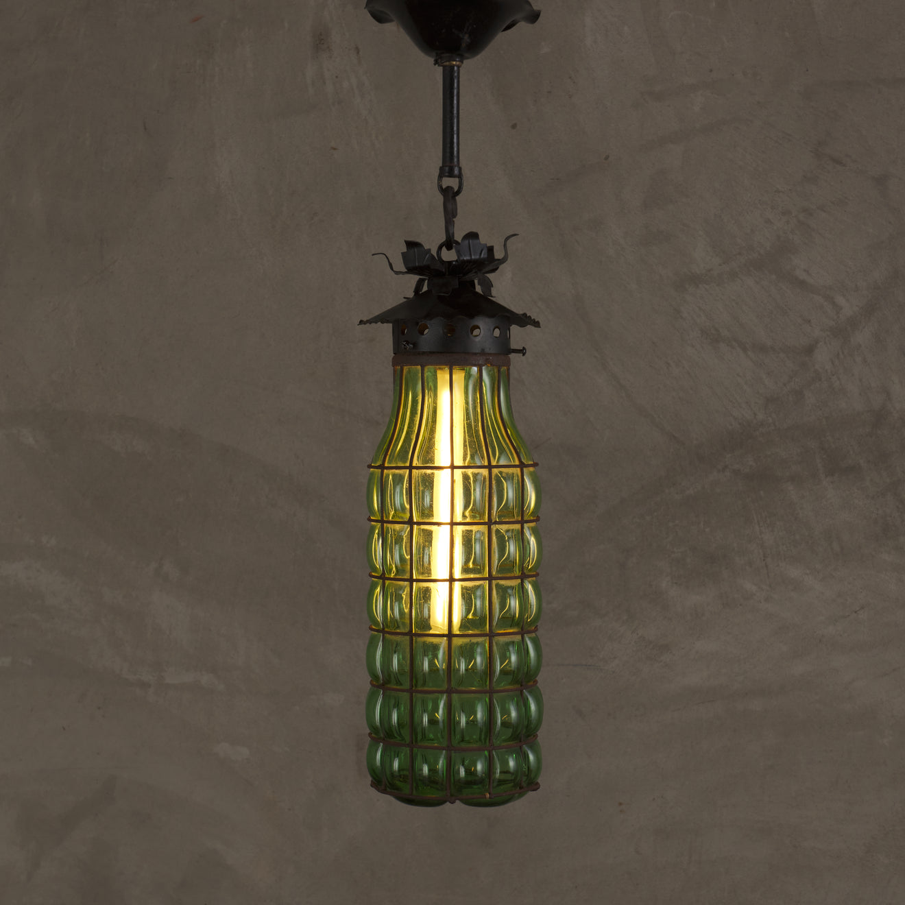 BLOWN GLASS HANGING LIGHT, C 1970