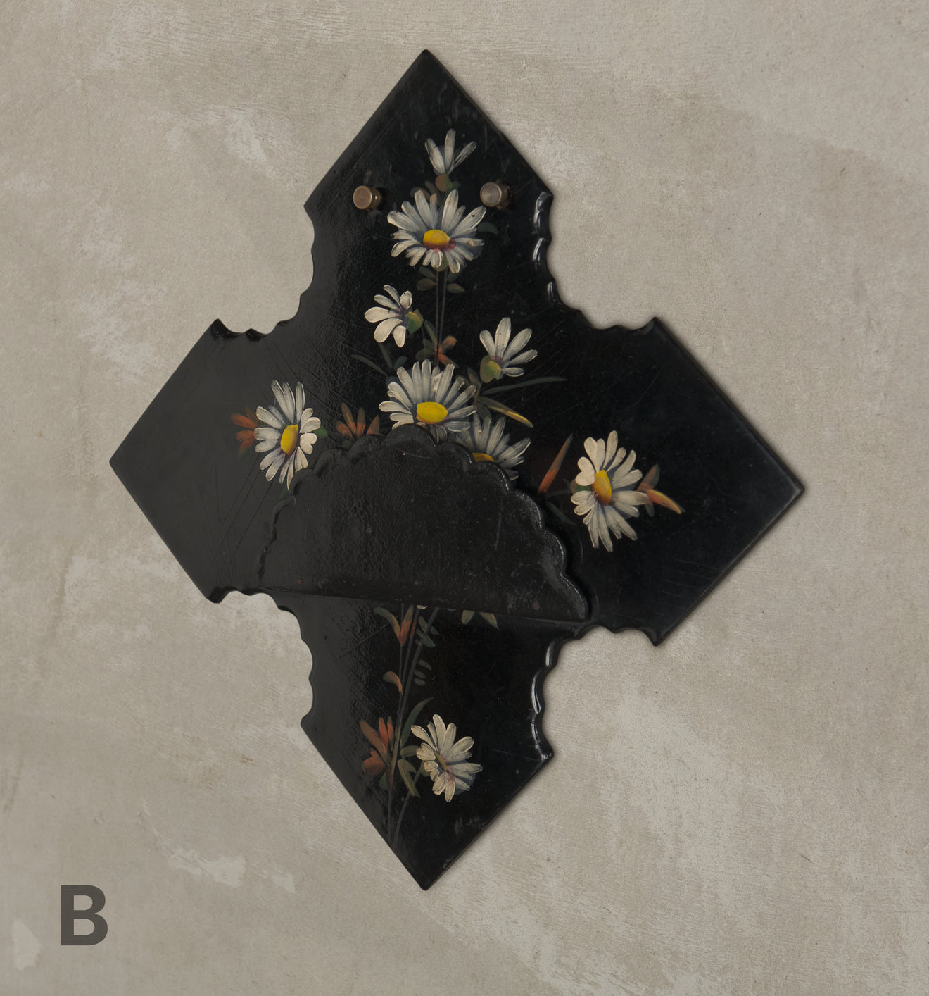 VICTORIAN PAPIER MACHE BLACK LACQUERED DAISY WALL SHELF
