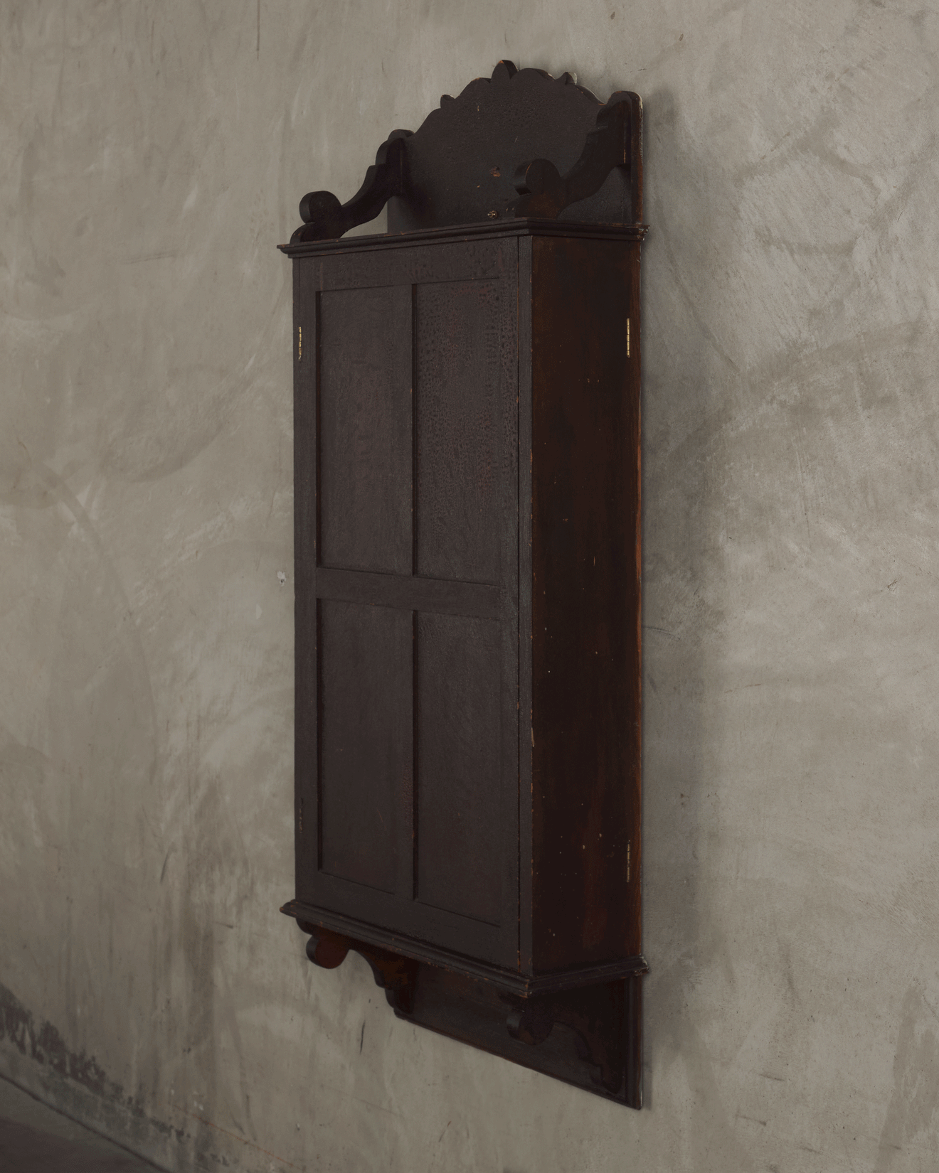 CARTE DE VISITE ALBUM WALL CABINET, c1900