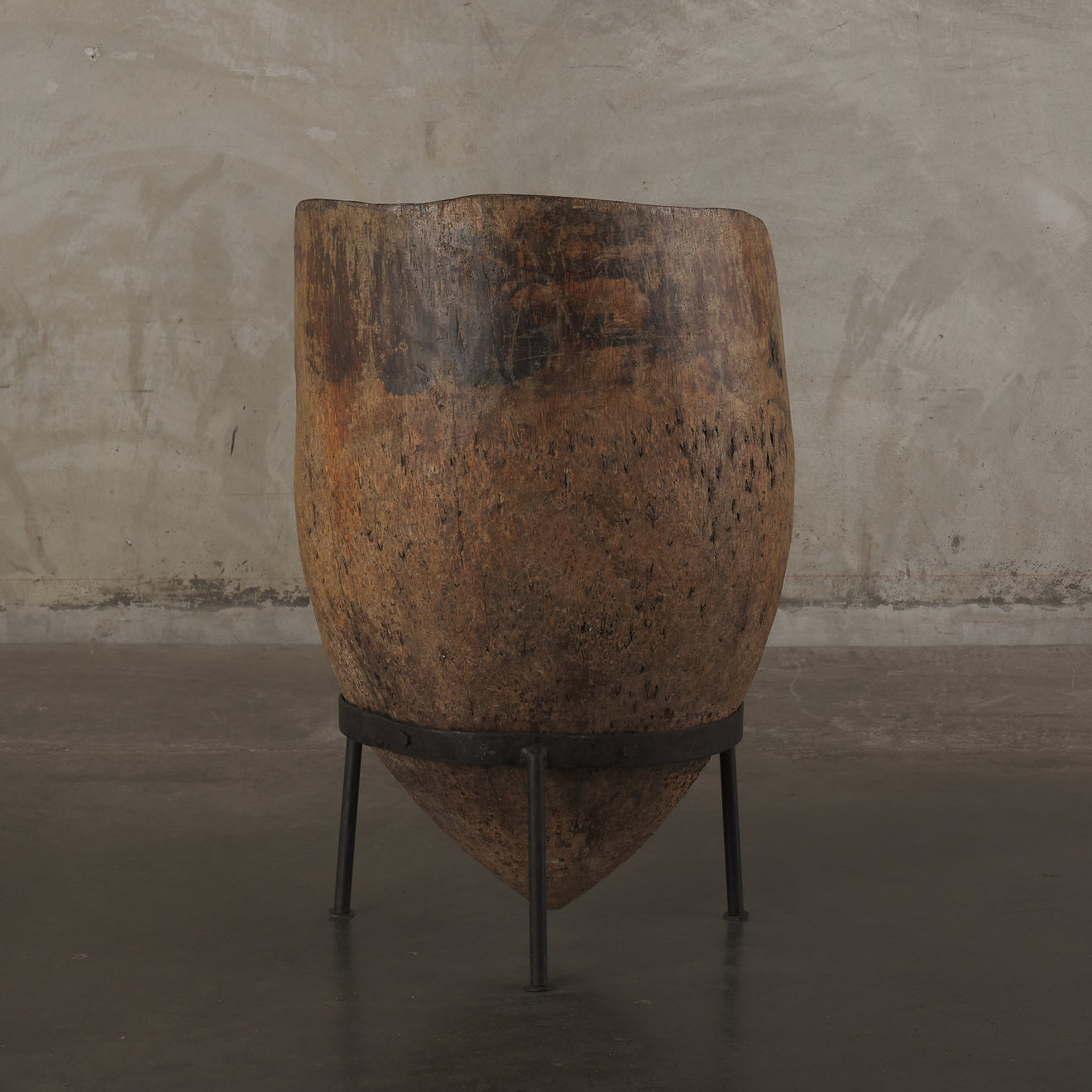 CARVED PALM WOOD CHAIR WITH IRON BASE