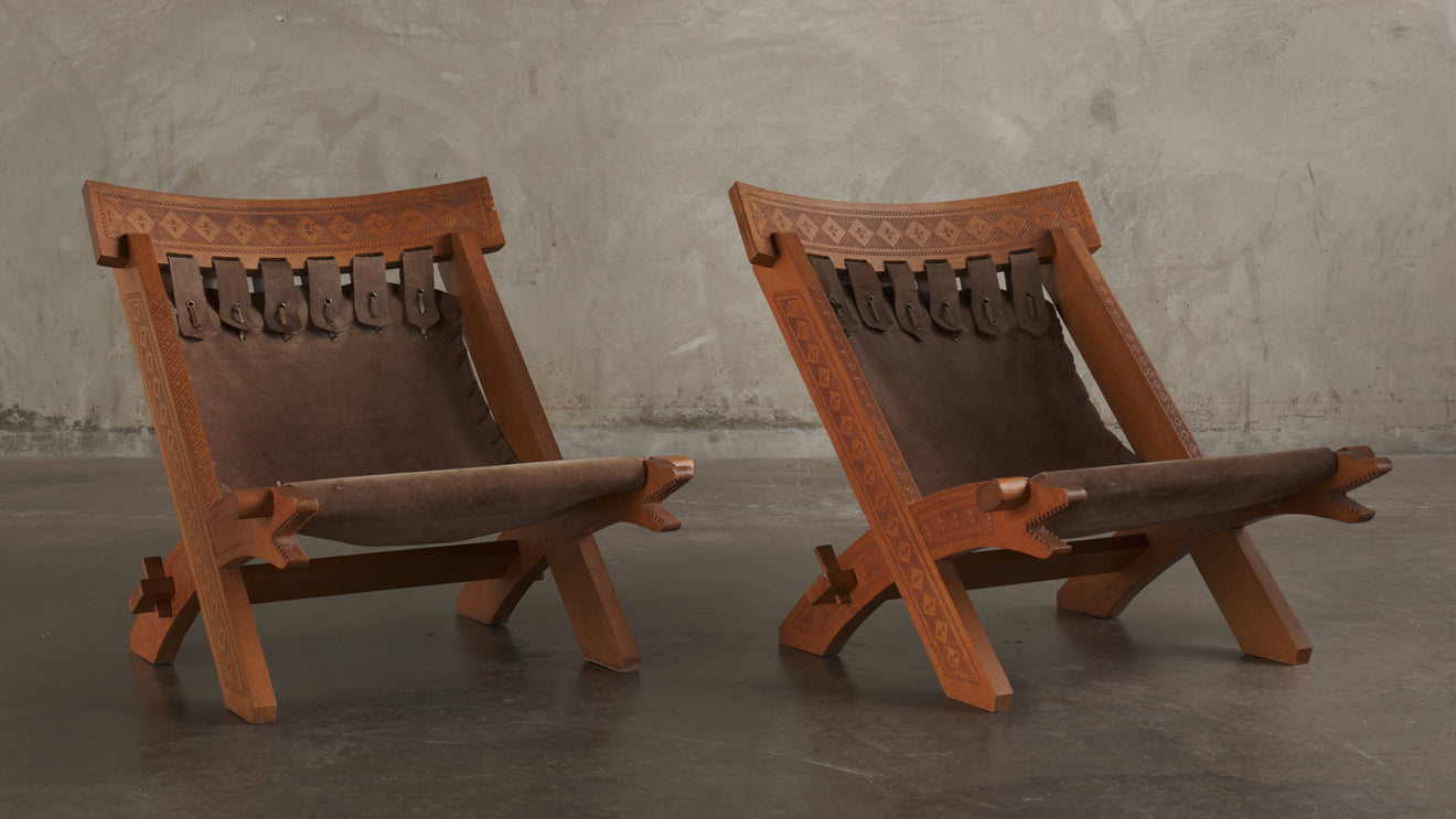 CARVED WOOD ZOOMORPHIC CAMPAIGN CHAIRS