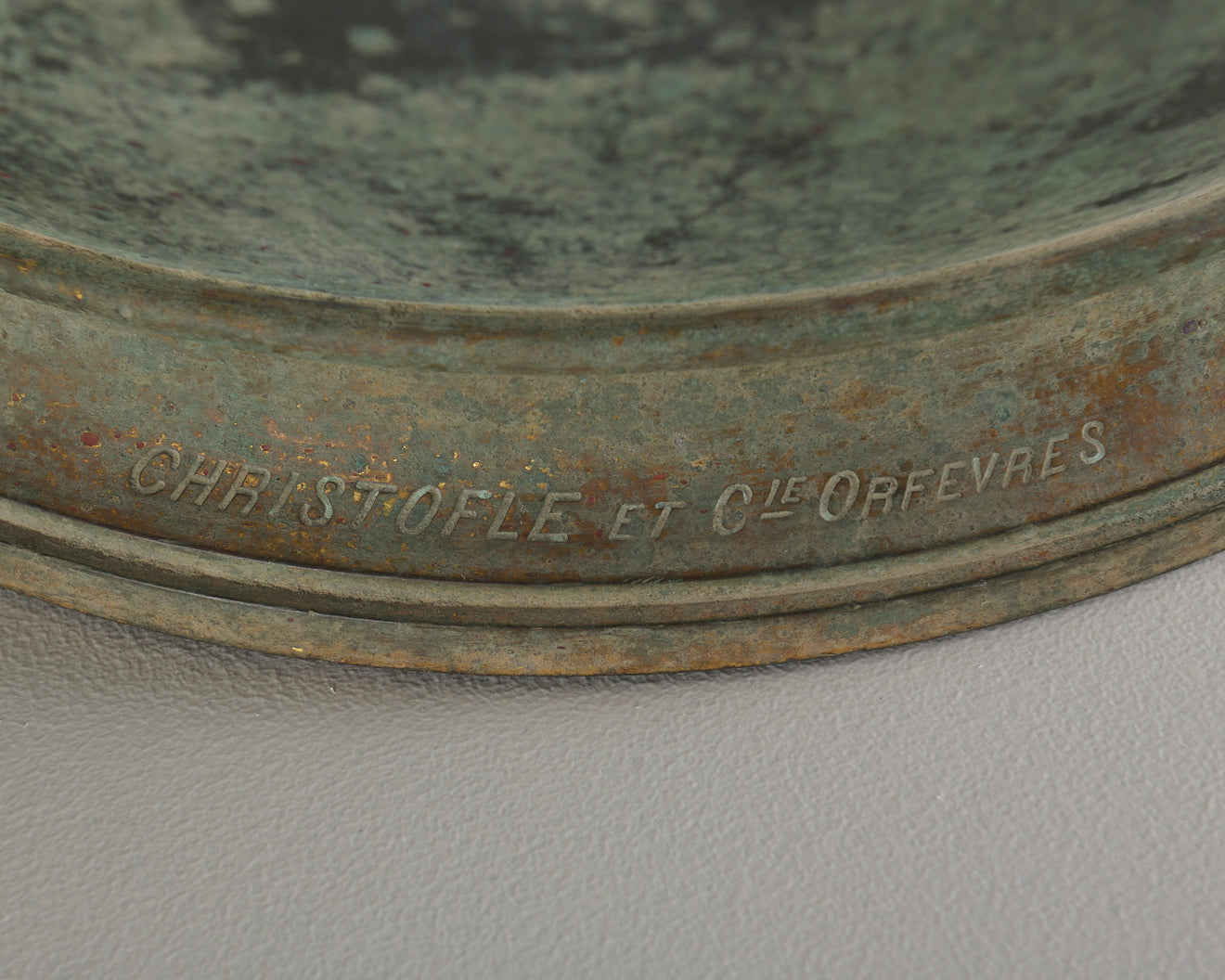 CHRISTOFLE & CIE PARCEL GILT PATINATED JARDINIERÈ, PARIS, 19th C