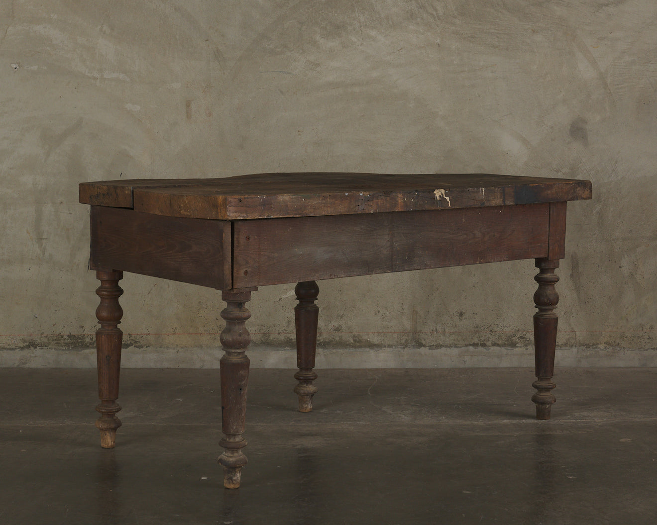 COBBLER'S WORK TABLE