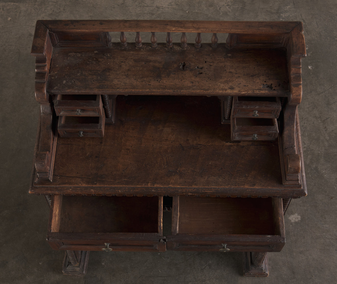 CONTINENTAL 17TH C WALNUT WRITING DESK