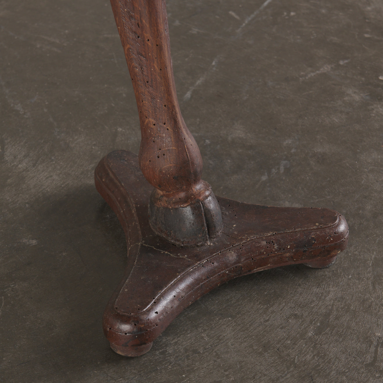 DANISH 18TH C FIGURE HEAD GUERIDON PEDESTAL TABLE
