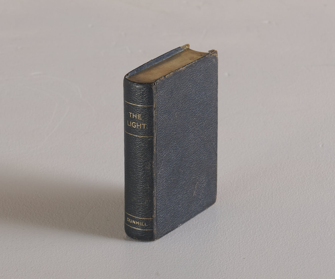 DUNHILL 'THE LIGHT' NOVELTY LIGHTER, ENGLAND, C1950