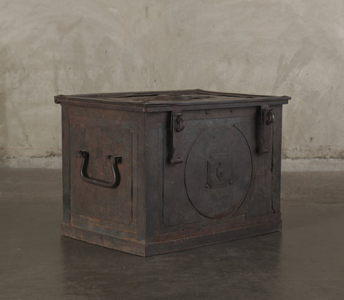EARLY 19TH C CAST IRON SAFE