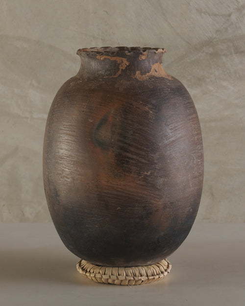 EARLY 20TH C OAXACAN URN