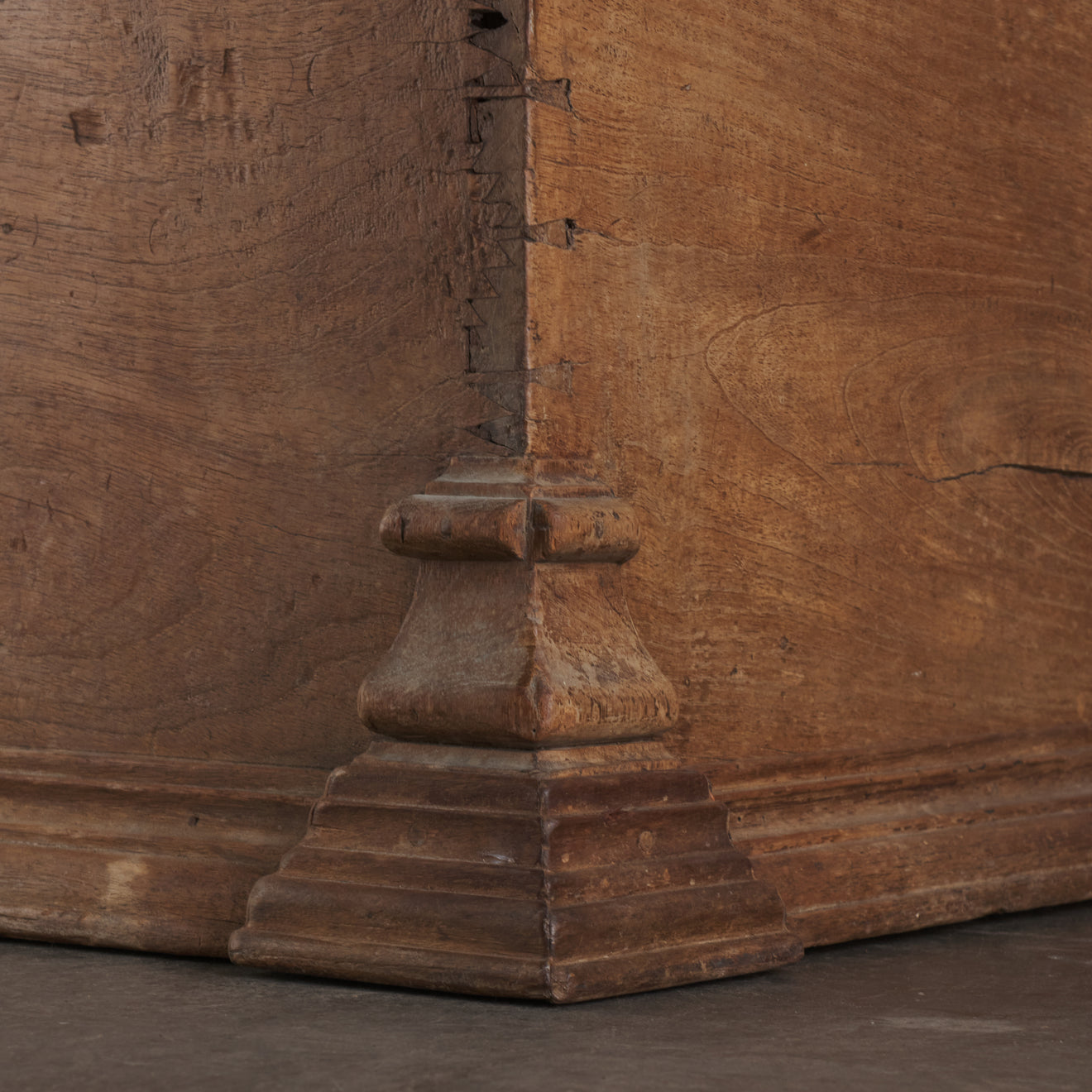 EARLY 19TH C MEXICAN TRUNK