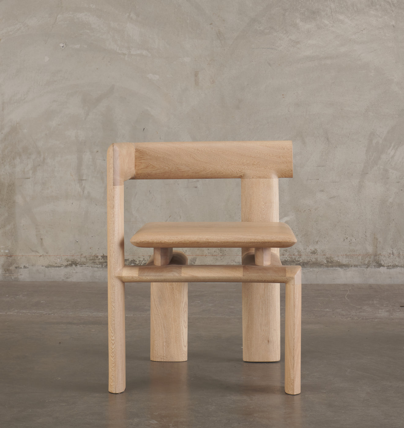 ERNESTO AZCARATE CHAIR