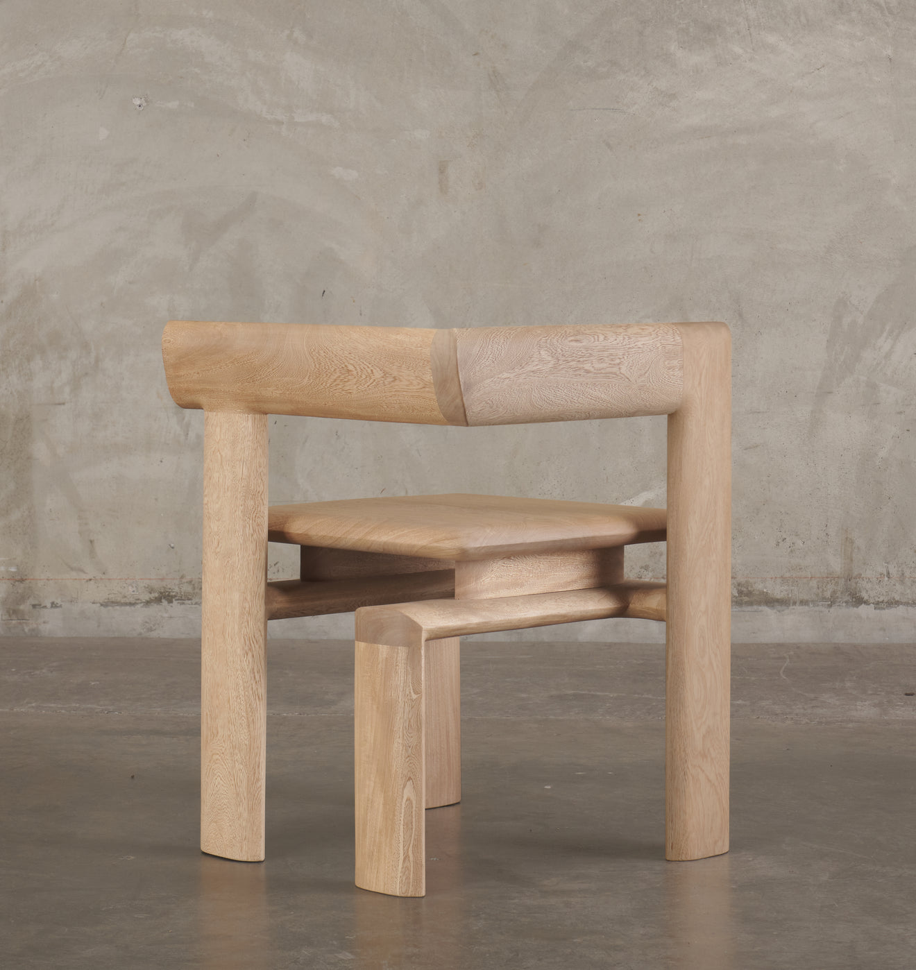 ERNESTO AZCARATE CHAIR