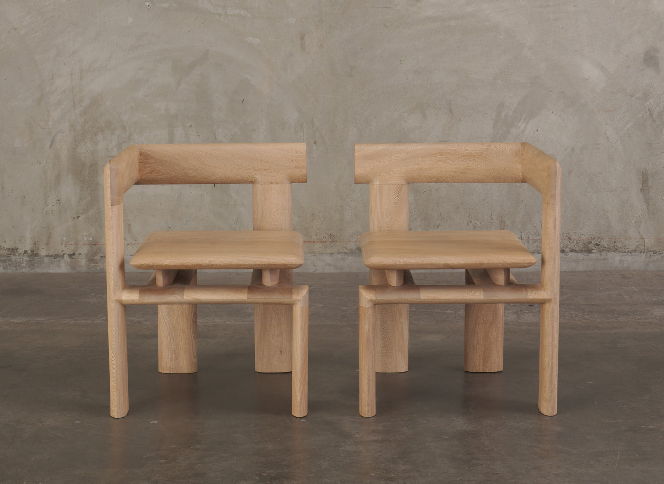 ERNESTO AZCARATE CHAIR