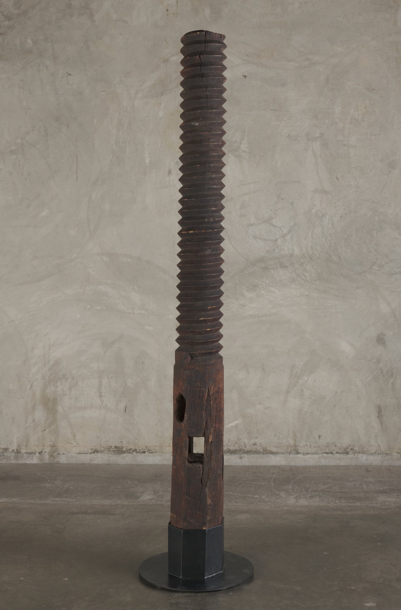 FRENCH 18TH C WOOD WINE PRESS SCREW