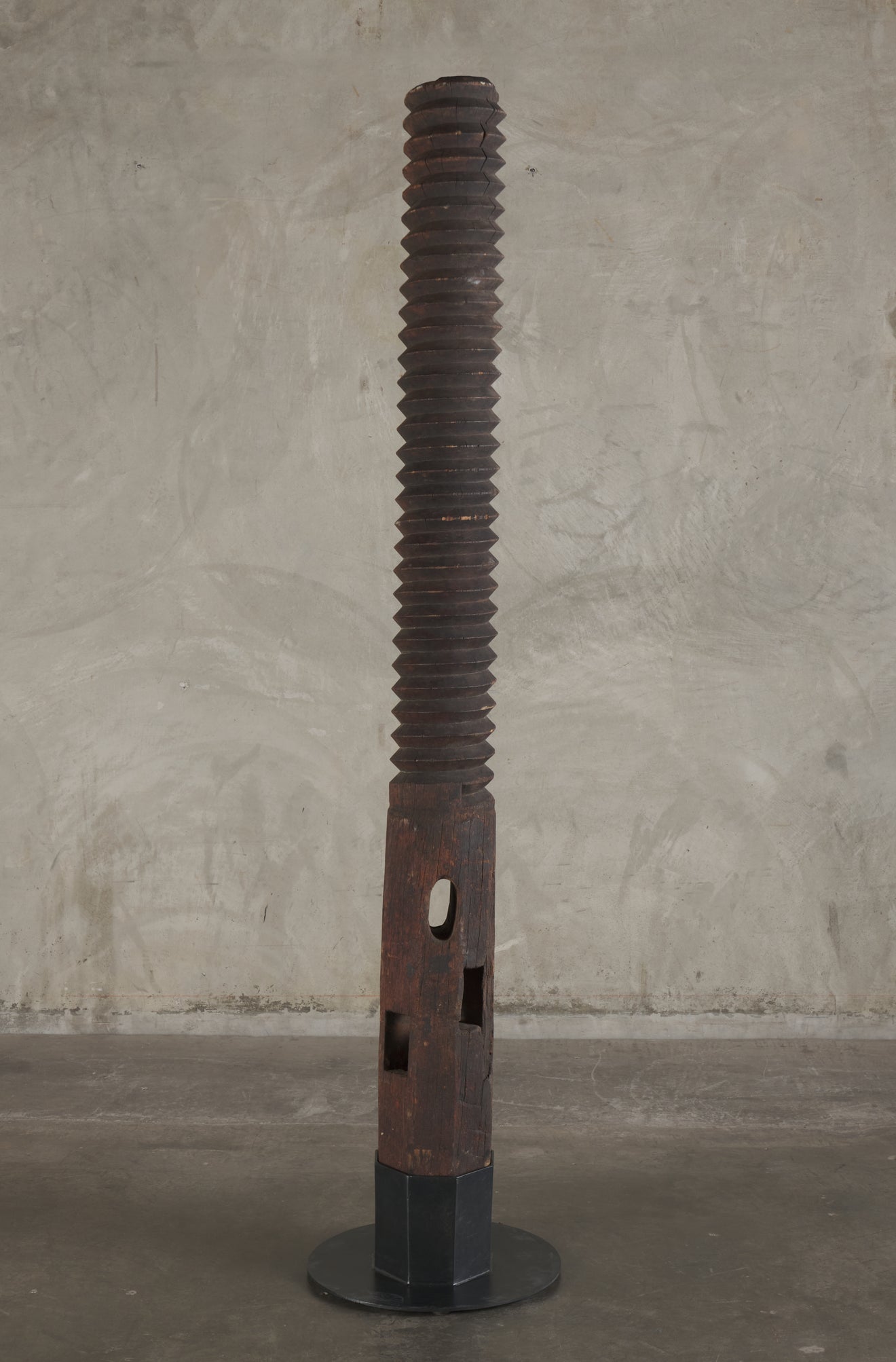 FRENCH 18TH C WOOD WINE PRESS SCREW