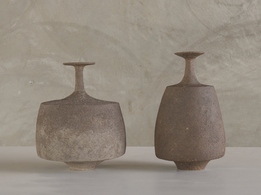 GENARO BARBA HOEPFNER STONEWARE WITH PORCELAIN SLIP AND GLAZED INTERIOR