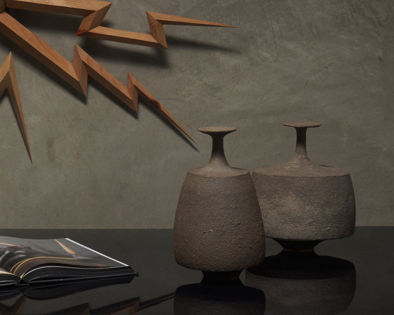 GENARO BARBA HOEPFNER STONEWARE WITH PORCELAIN SLIP AND GLAZED INTERIOR